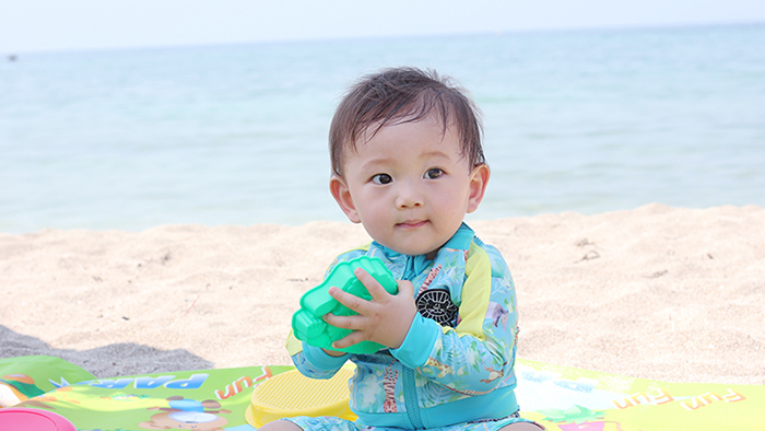 BLUE FLAG取得の若狭和田ビーチを、赤ちゃんのファーストビーチに。